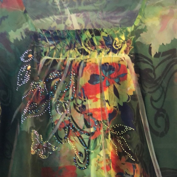 Top - Picture 3 of 4